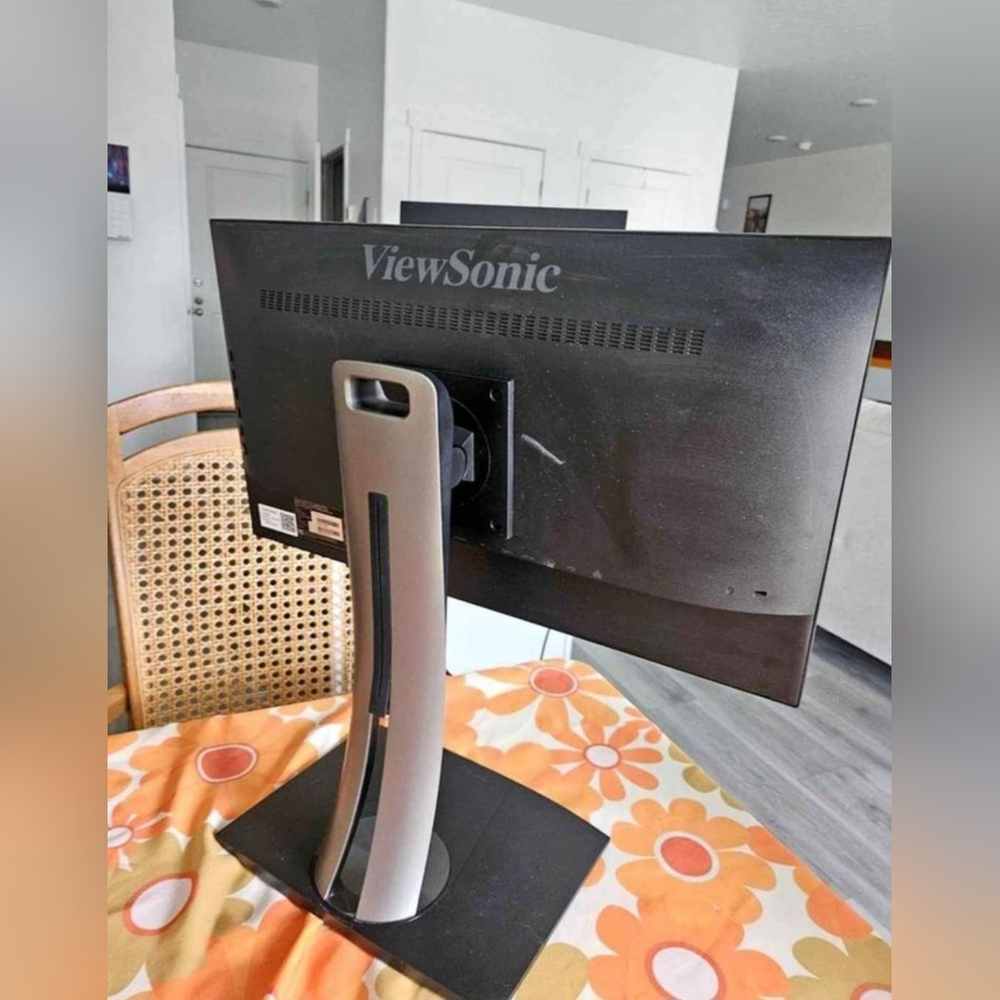 viewsonic vp2468a monitor